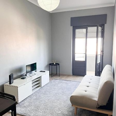 Luna Apartment Corroios Extérieur photo